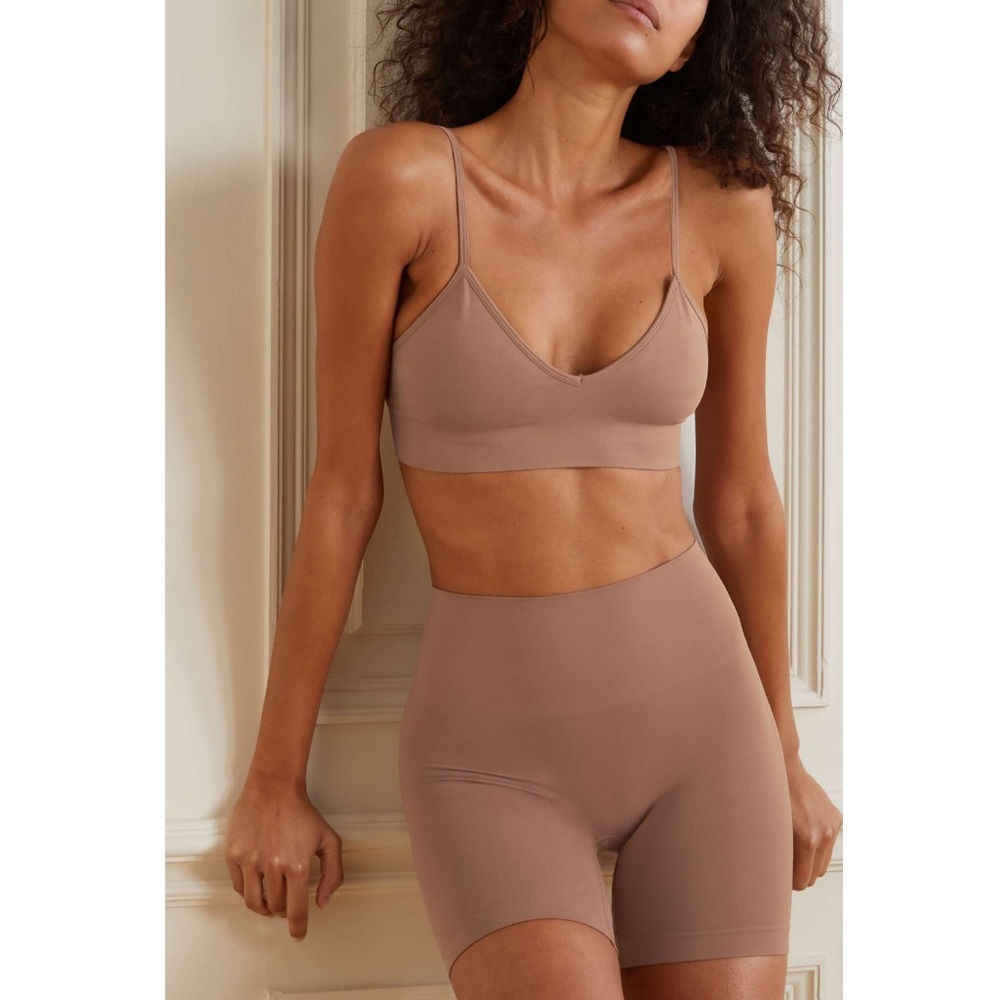 Skims Soft Smoothing Short in Sienna S